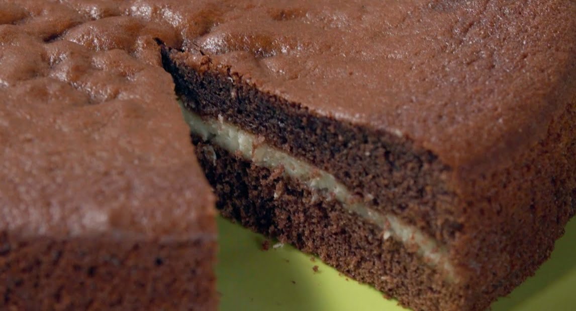 torta versata cocco e cioccolato